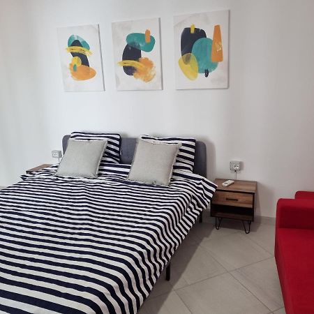 New Modern Studio In Central Tirana Apartment Exterior photo